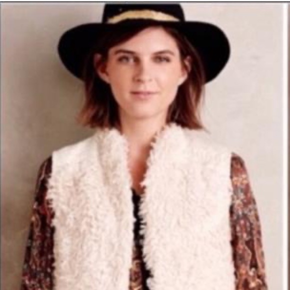Anthropologie Hei Hei ivory faux fur plush fuzzy vest Size M - Picture 5 of 17